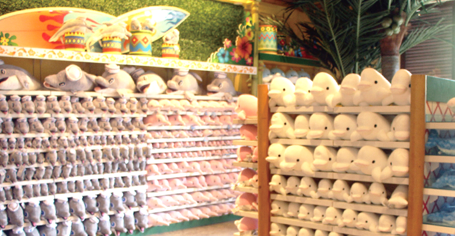 Dolphin’s Villa: Where Gentle Giants Inspire Timeless Souvenirs