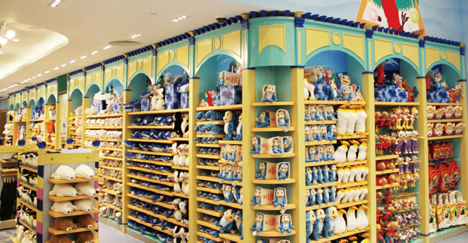 Theater Store: Where Performance Magic Meets Souvenir Elegance