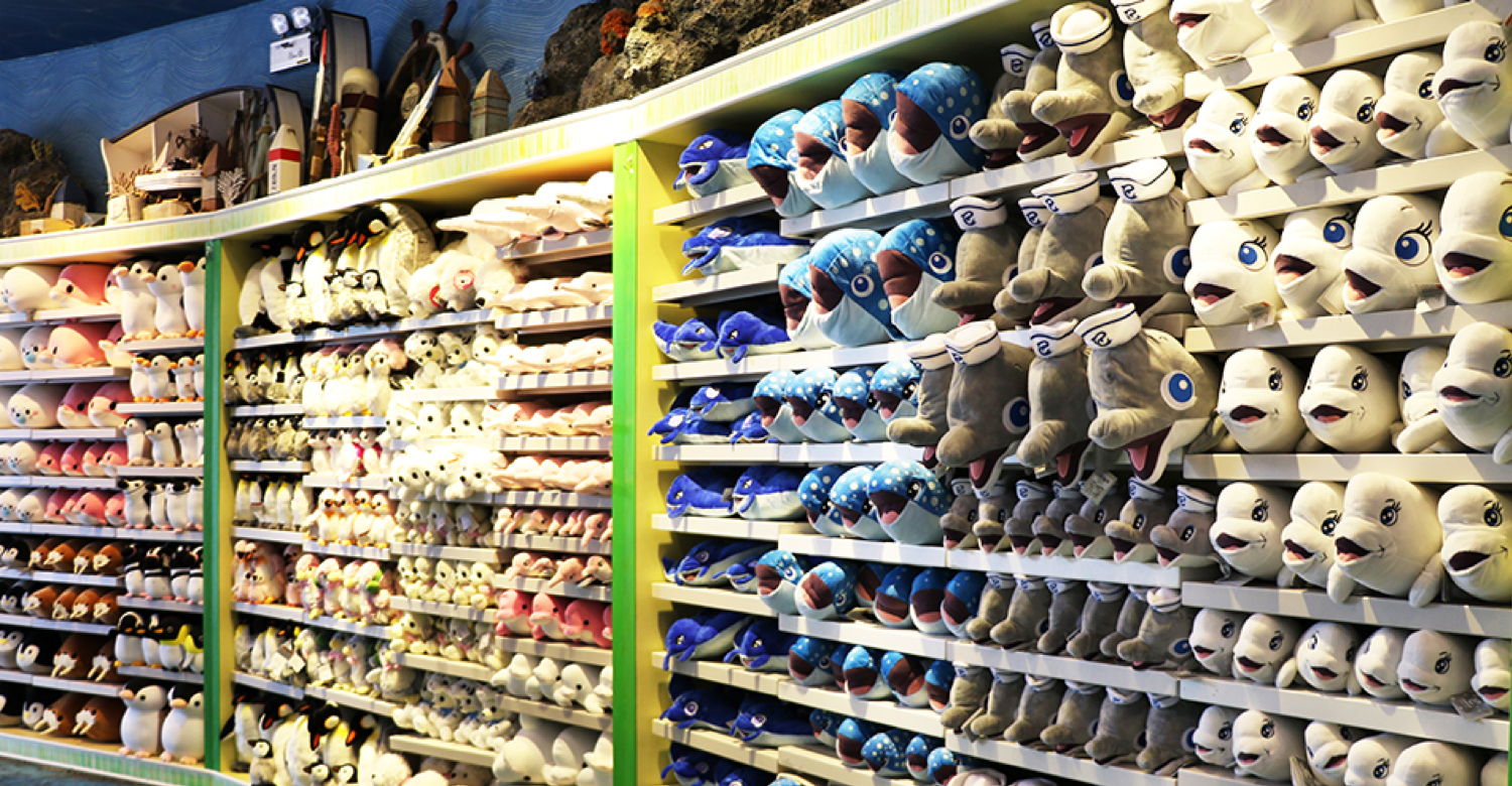 Deep Ocean Treasury: Where Marine Magic Meets Souvenir Shopping